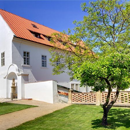 Monastery Hotel Прага Екстериор снимка