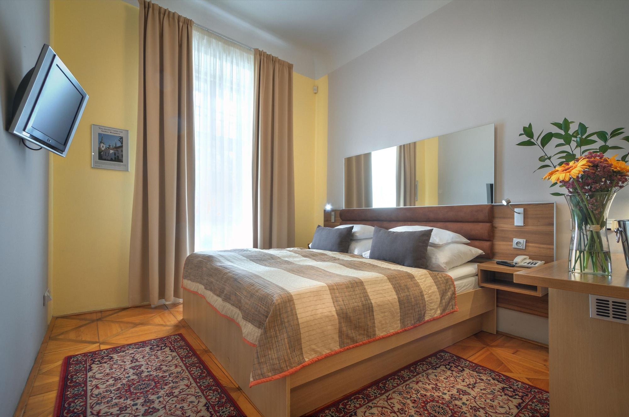 Monastery Hotel Прага Екстериор снимка