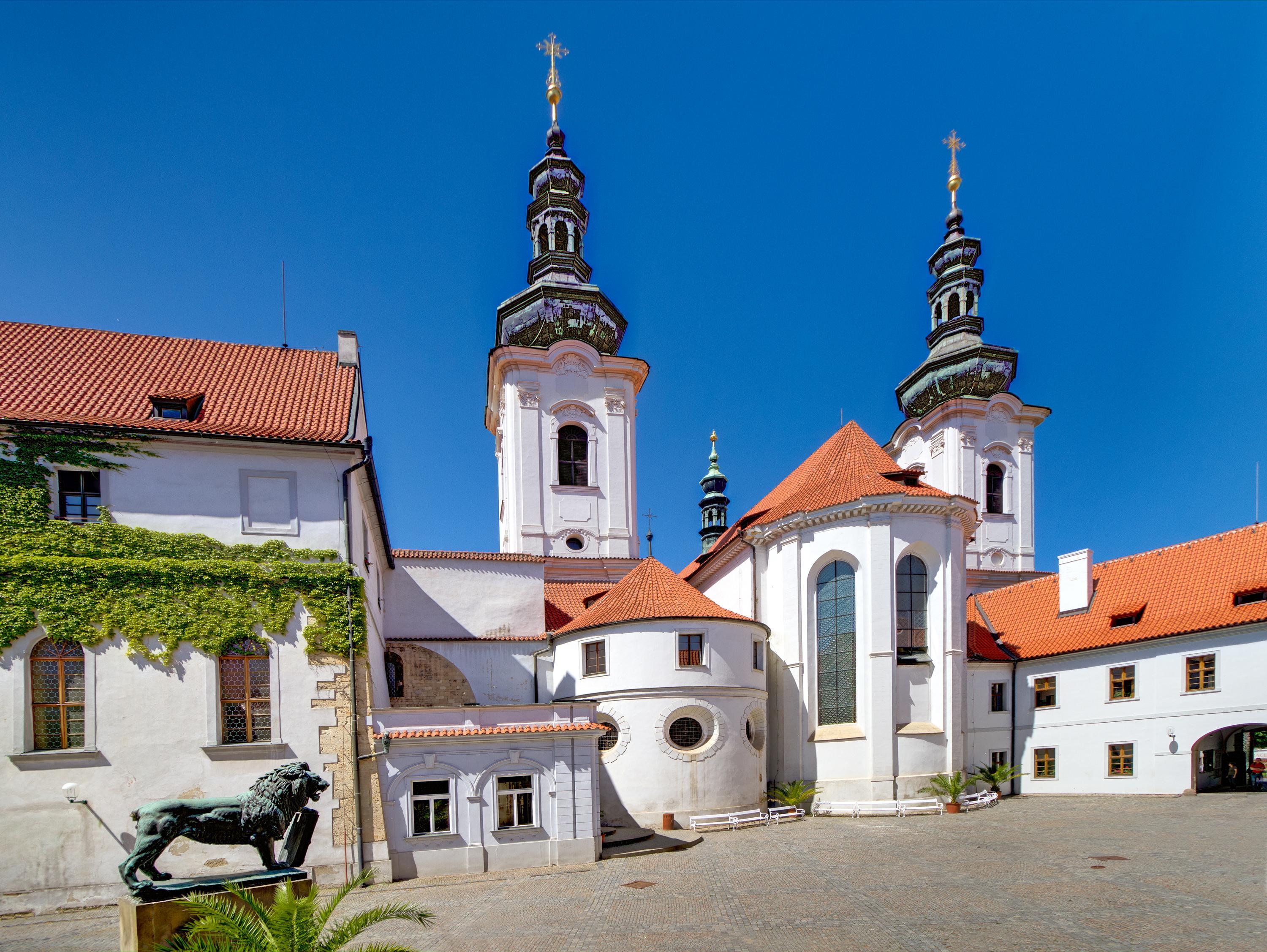 Monastery Hotel Прага Екстериор снимка