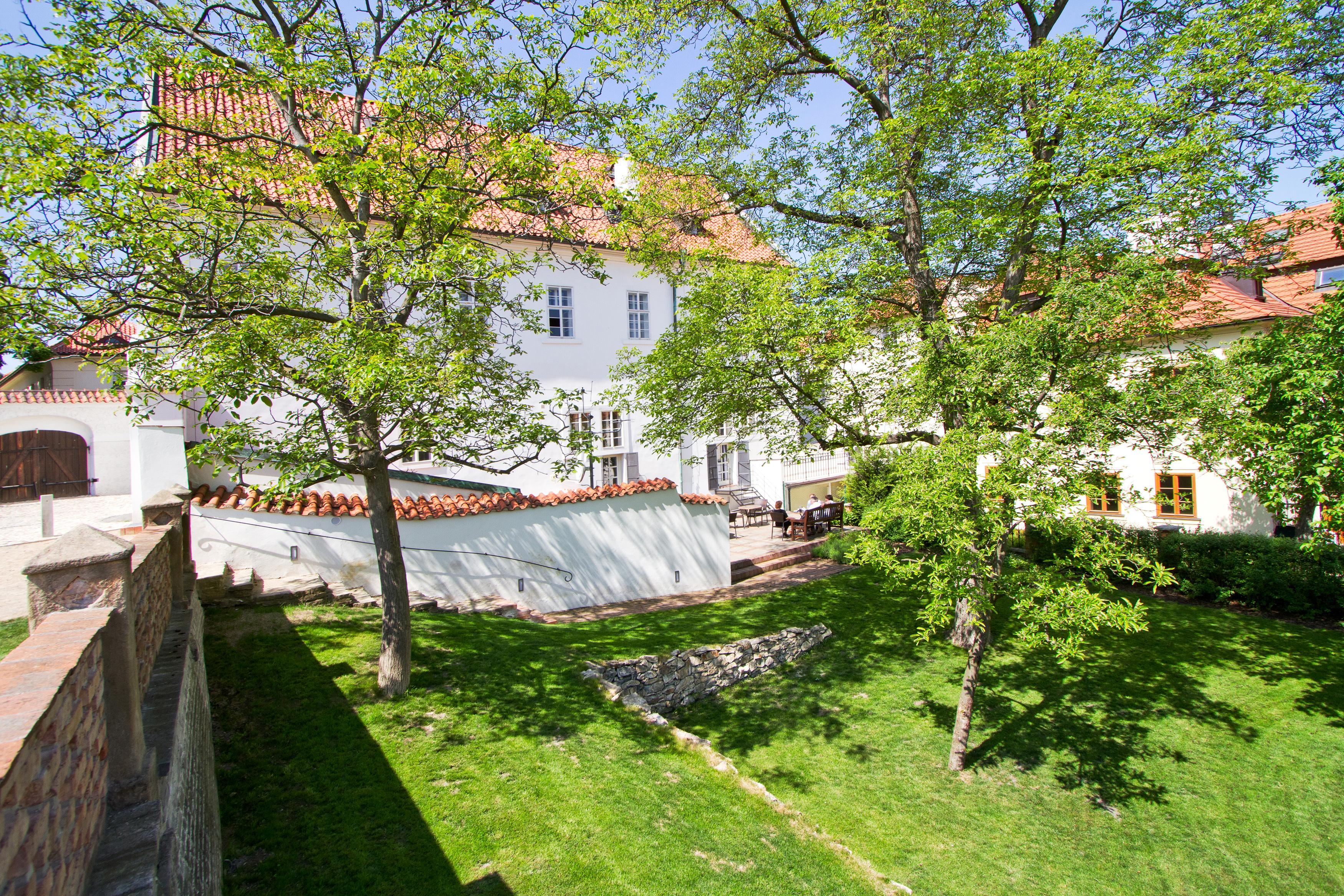 Monastery Hotel Прага Екстериор снимка