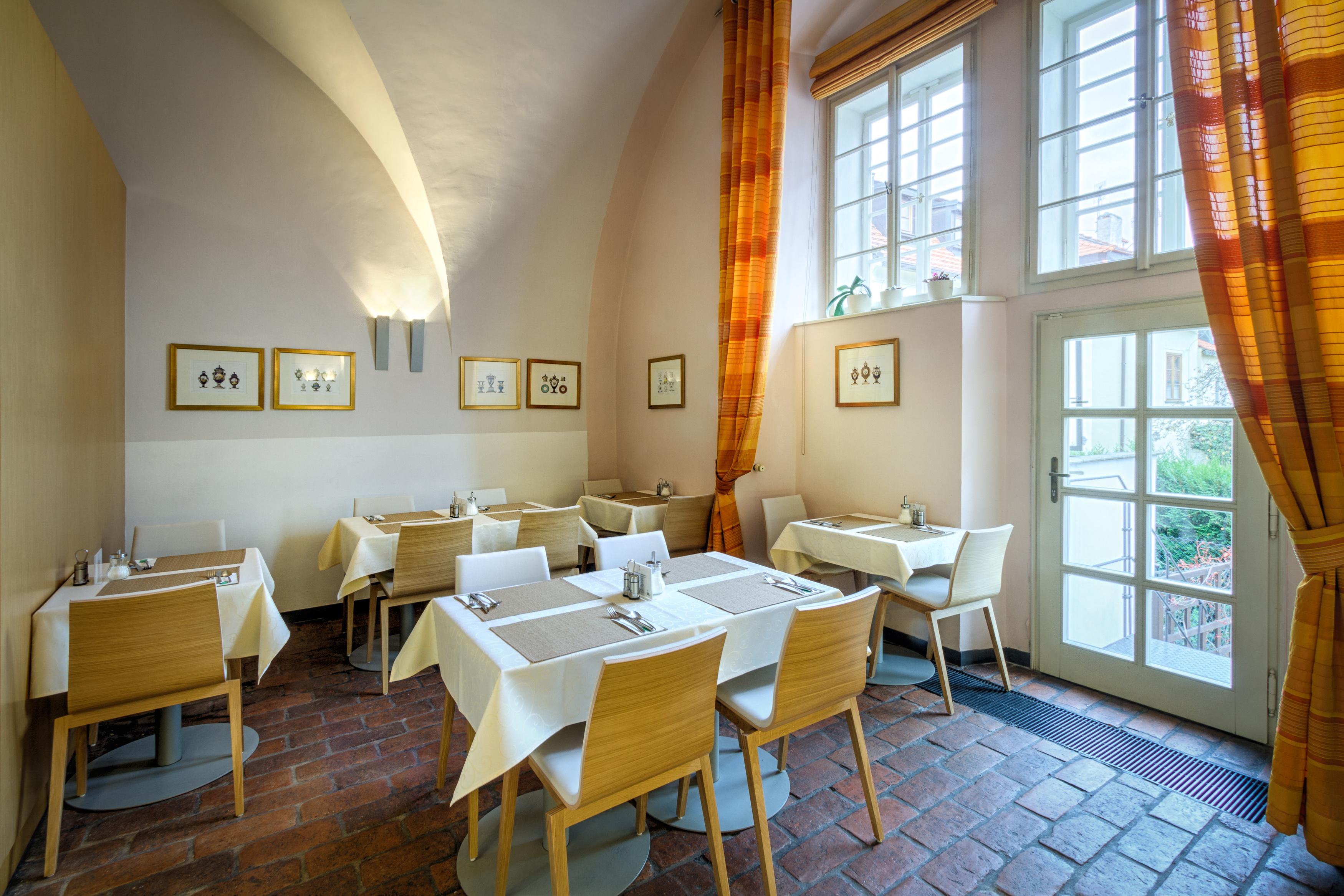 Monastery Hotel Прага Екстериор снимка