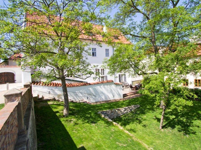 Monastery Hotel Прага Екстериор снимка